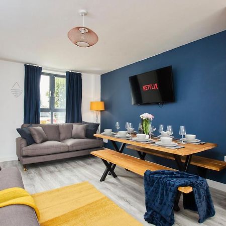 Fabulous 5 Bed House W Parking Villa Manchester Kültér fotó