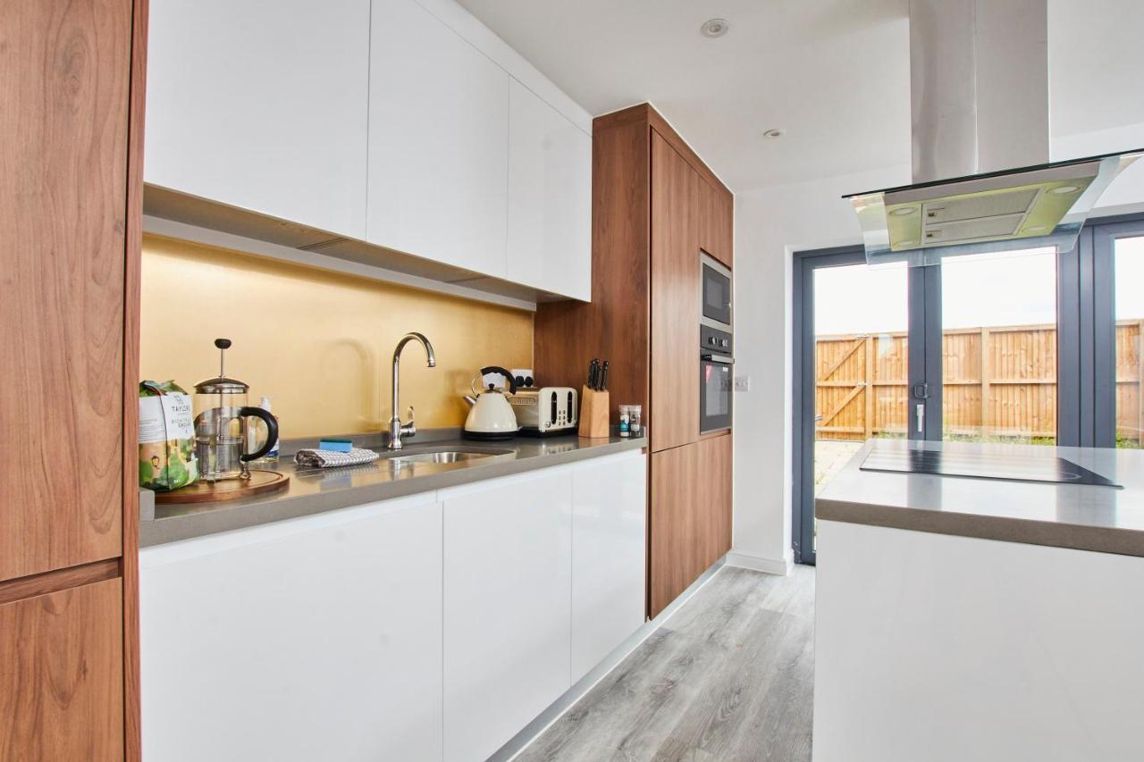 Fabulous 5 Bed House W Parking Villa Manchester Kültér fotó