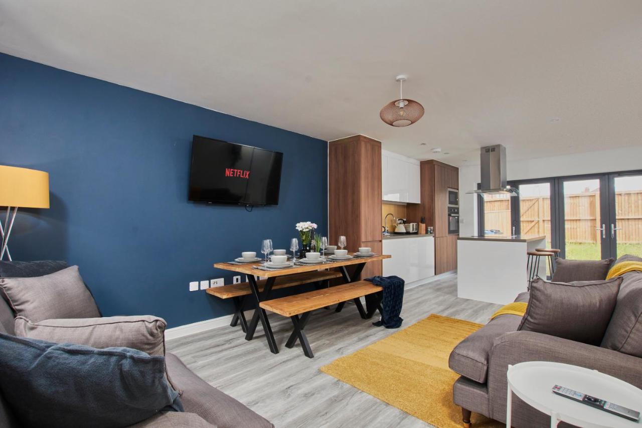 Fabulous 5 Bed House W Parking Villa Manchester Kültér fotó